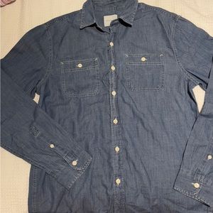 American Eagle Button Down